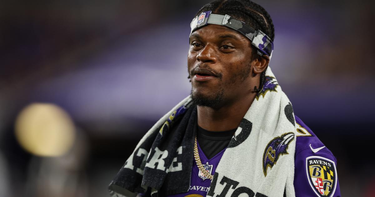 How long is Lamar Jackson out? Latest updates on Ravens QB's knee injury