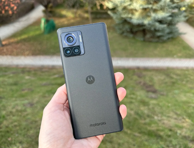 Motorola Edge 30 Ultra Review: Can Moto Make Flagships?