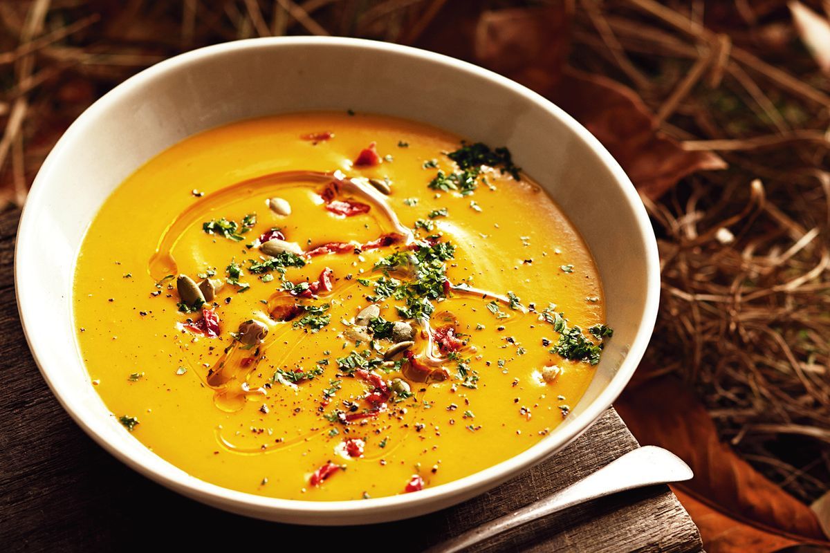 Tasty and bright: we are preparing pumpkin soup