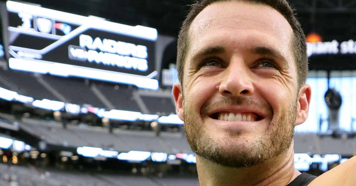 Derek Carr would get an enormous bag from the Raiders if he’s hurt at the Pro Bowl