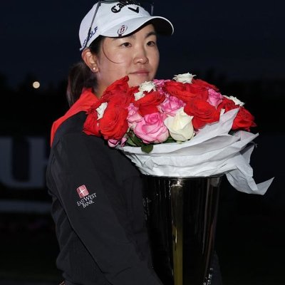 How much money did Rose Zhang win with victory in LPGA Tour debut?