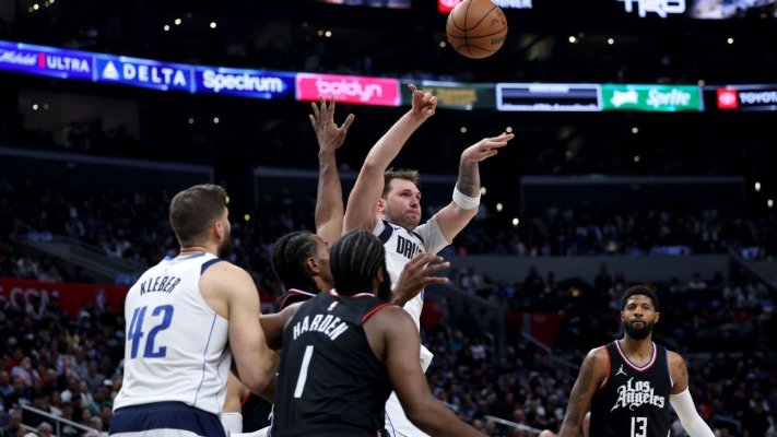 Lowe: Pressure on Mavericks, Clippers
